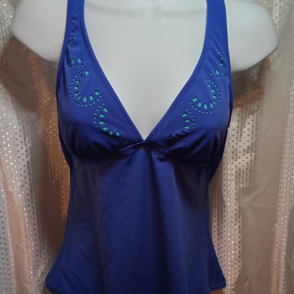 Ocean Avenue Swimwear Tankini Cutout Halter Top One Piece Bathing Suit Blue - Picture 4 of 14